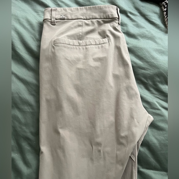 Lululemon ABC pants - Picture 3 of 3